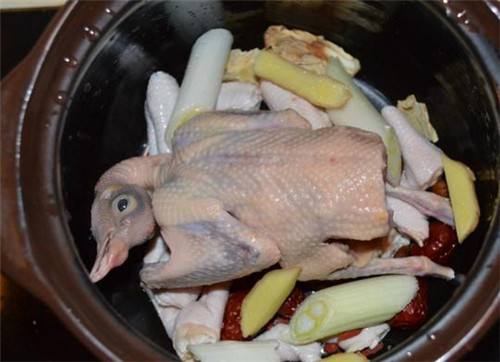 秋季滋补吃什么好 饮食合理搭配更营养(2)