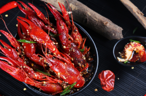 小龙虾虾头能吃吗 小龙虾虾壳可以吃吗