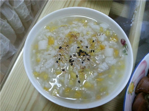夏季养生粥食谱 小米山药粥的做法(2)