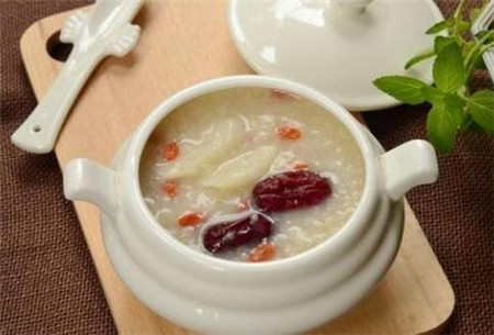 男人肾虚吃什么好 肉苁蓉粥补肾更好