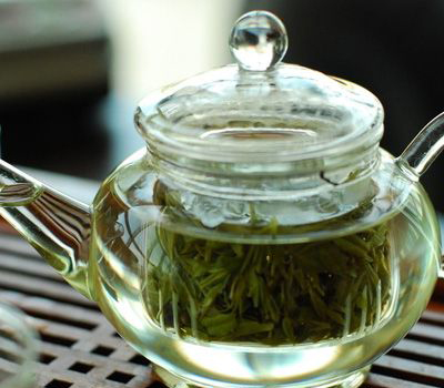 上火找绿茶帮忙