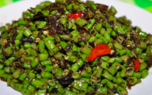 新鲜橄榄菜长什么样子 橄榄菜可以做什么菜