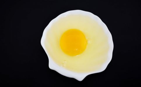 怎么去屑有效果 头皮屑太多怎么办 中医偏方去屑