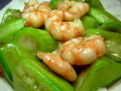 夏季的清爽丝瓜减肥食谱推荐