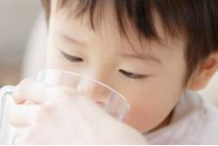 幼儿喝开水都有哪些好处 妈妈必看
