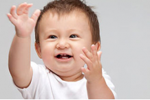 你知道宝宝乳牙究竟如何护理呢?