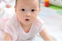 宝宝哭闹怎么办 这是什么原因引起的