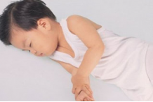 小孩磨牙怎么办 如何改善这症状