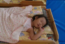 春末夏初的时候该如何给孩子盖被子