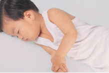 小孩磨牙你知道什么原因吗