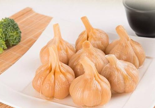 咸蒜怎么腌制 和糖醋蒜哪个好