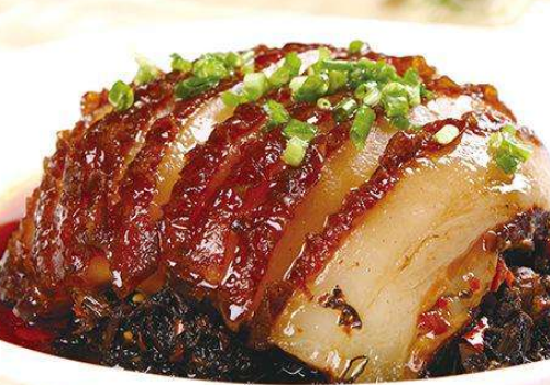 梅菜扣肉用什么调料 用甜面酱吗
