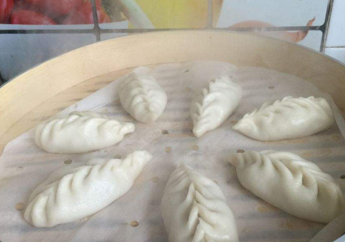 柳叶饺子怎么包 白菜猪肉馅水饺怎么做不出水