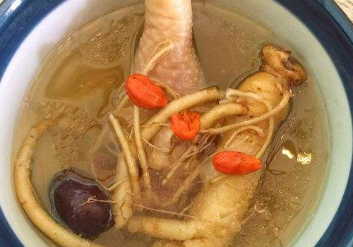 人参炖鸡的家常做法 孕妇能喝吗