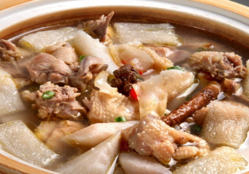 天麻炖鸡汤用什么鸡 孕妇可以吃吗