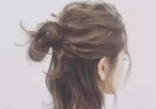 染发后洗头会掉色吗 怎么补救