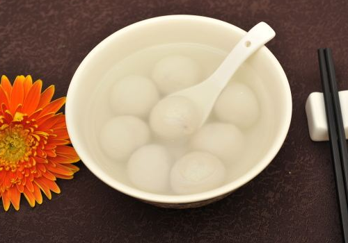 汤圆炸着吃怎么做 速冻汤圆可以吗