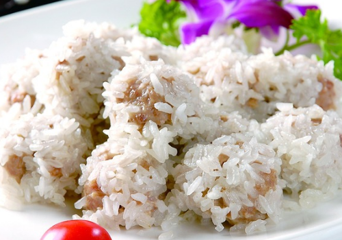 糯米丸子用什么肉好吃 可以炸着吃吗