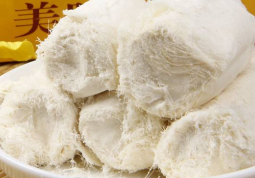 龙须糖上面一层粉是什么粉 和龙须酥的区别