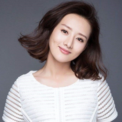 发量多的女生适合短发吗 烫什么发型好看