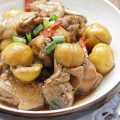 板栗炖鸡用什么鸡最好 用母鸡还是公鸡好