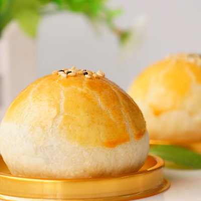 蛋黄酥用什么面粉好 能用低筋面粉吗
