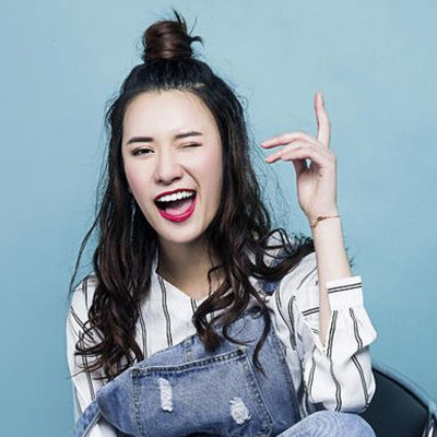 无刘海半丸子头怎么扎 适合长发吗