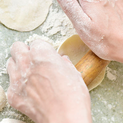 饺子皮用什么面粉最好 用高筋面粉中筋面粉还是低筋面粉