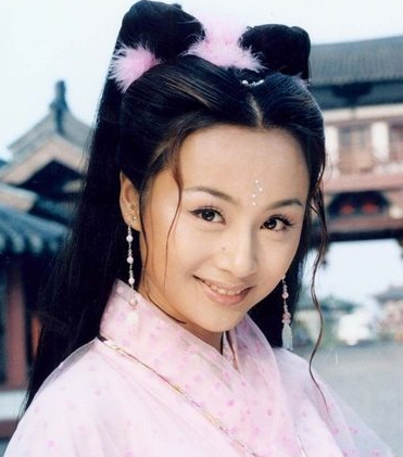 曹颖现在的发型叫什么 霍水仙古装发型好美