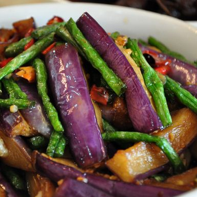 鸭肉和茄子能一起吃吗 怎么做好吃