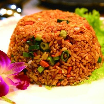 深夜食堂酱油炒饭怎么做 大明星和流浪汉相认了吗