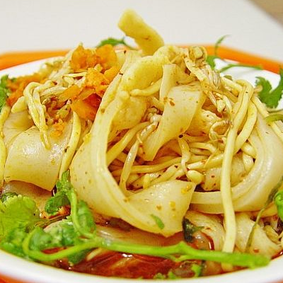 凉皮面筋怎么能做出蜂窝 怎么蒸才膨胀