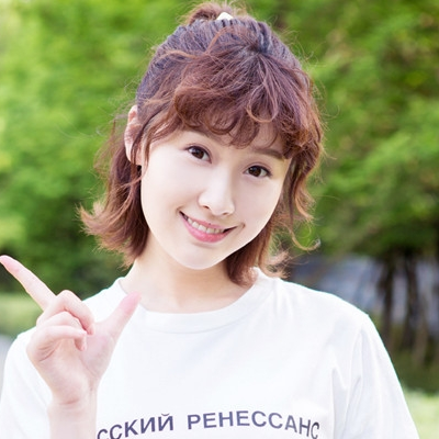 浪花一朵朵向阳阳的发型叫什么 王子璇同款齐肩卷发怎么弄