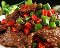 牛肉怎么炒才嫩 加蛋清有用吗