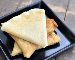 香蕉煎饼怎么做好吃 面糊稠稀状况加牛奶