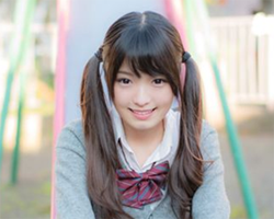 校园女生扎什么马尾好看 单侧马尾美腻