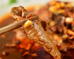 水煮牛肉的做法 已被选入中国菜谱
