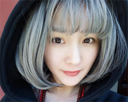 杨幂非主流假发发型照片 还是青木亚麻灰
