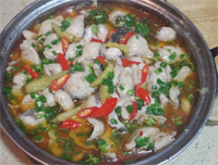酸菜鱼用什么鱼 需要放豆瓣吗？