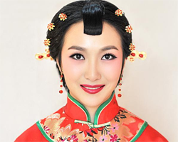 秀禾服发型教程图解 短发也可以扎