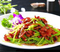 怎样炒肉不粘锅 热锅凉油
