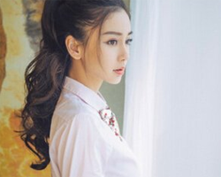 angelababy长发发型图片 中分长卷发