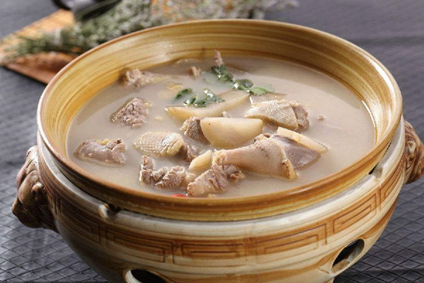 青果炖鸭子孕妇能吃吗 听说能去胎毒是真的吗？