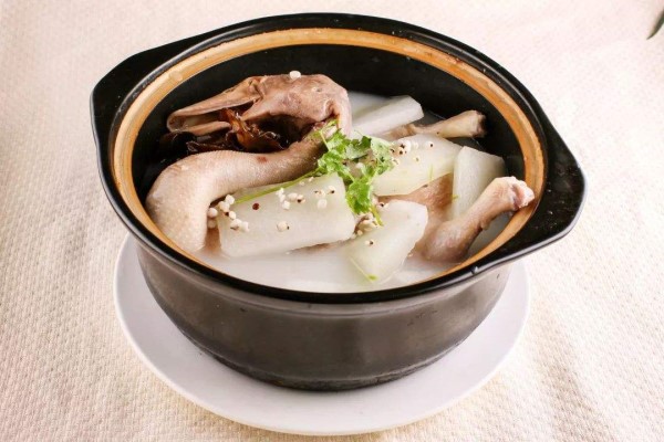 冬瓜绿豆老鸭汤做法 一道简单的汤喝出健康和幸福感