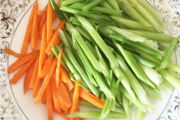 孕妇胆固醇高怎么饮食 孕妇降低胆固醇的饮食搭配