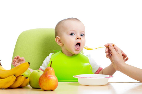 孩子吃饭特别慢怎么办 别硬塞试试这些方法很管用