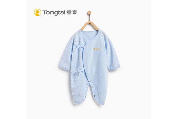 刚出生婴儿衣服怎么买 学会这5个选购窍门至关重要