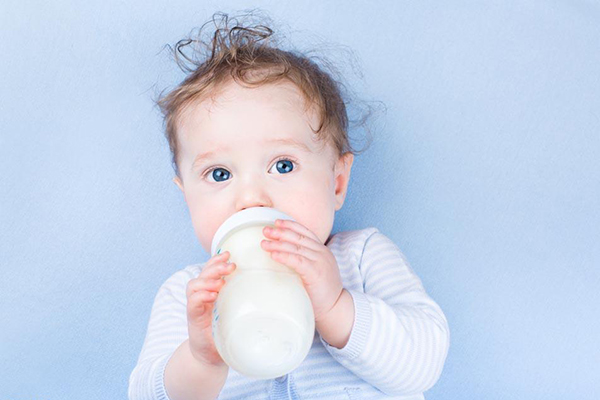 雅培母乳强化剂和雀巢哪个好 看看宝妈推荐就会选了