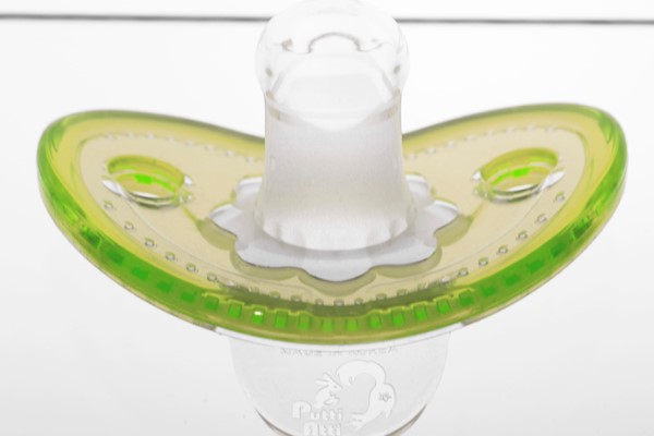 哪个牌子的奶嘴最接近母乳 最接近母乳的奶嘴在这里