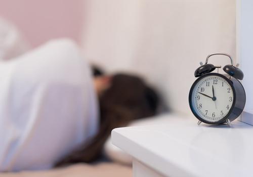 睡眠不足